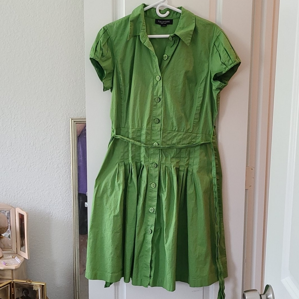 Super Cute Perceptions Button Down Dress 👗